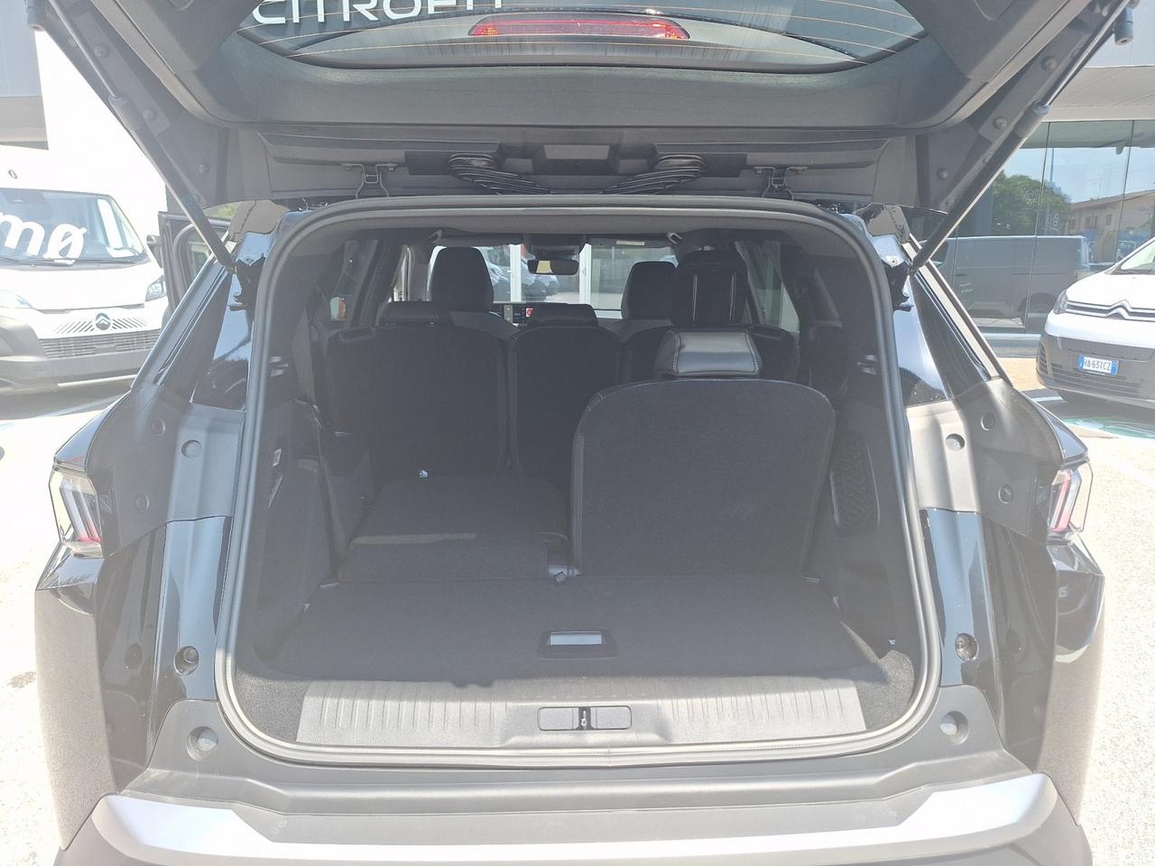 PEUGEOT Nuovo 5008 Hybrid 145 e-DCS6 ALLURE
