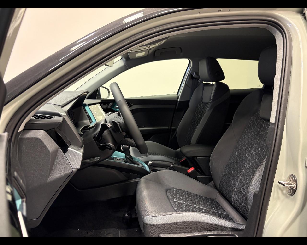 AUDI A1 ALLSTREET 30 TFSI S-TRONIC IDENTITY CONTRAST