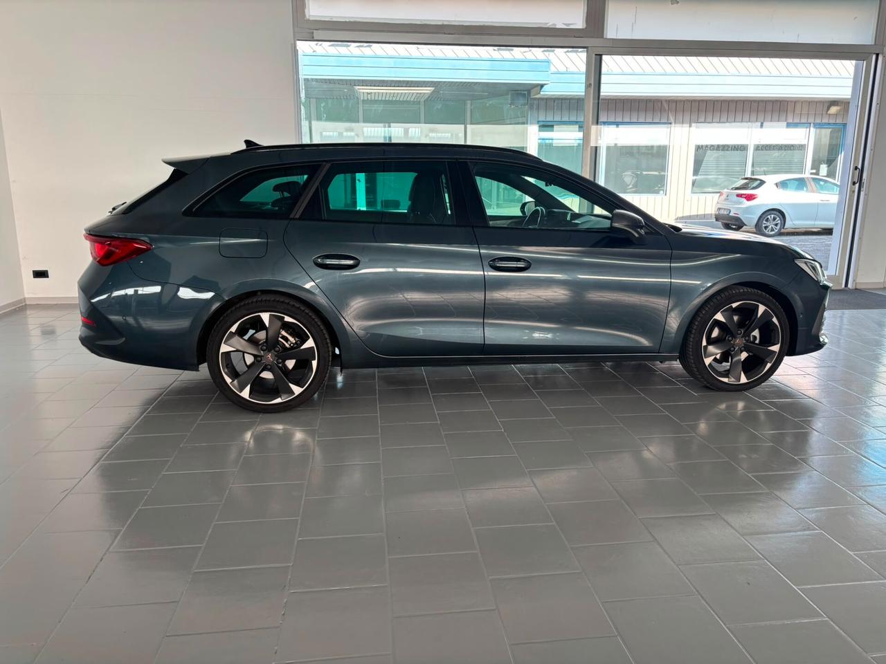 Cupra Leon Sportstourer 1.5 Hybrid 150 CV DSG
