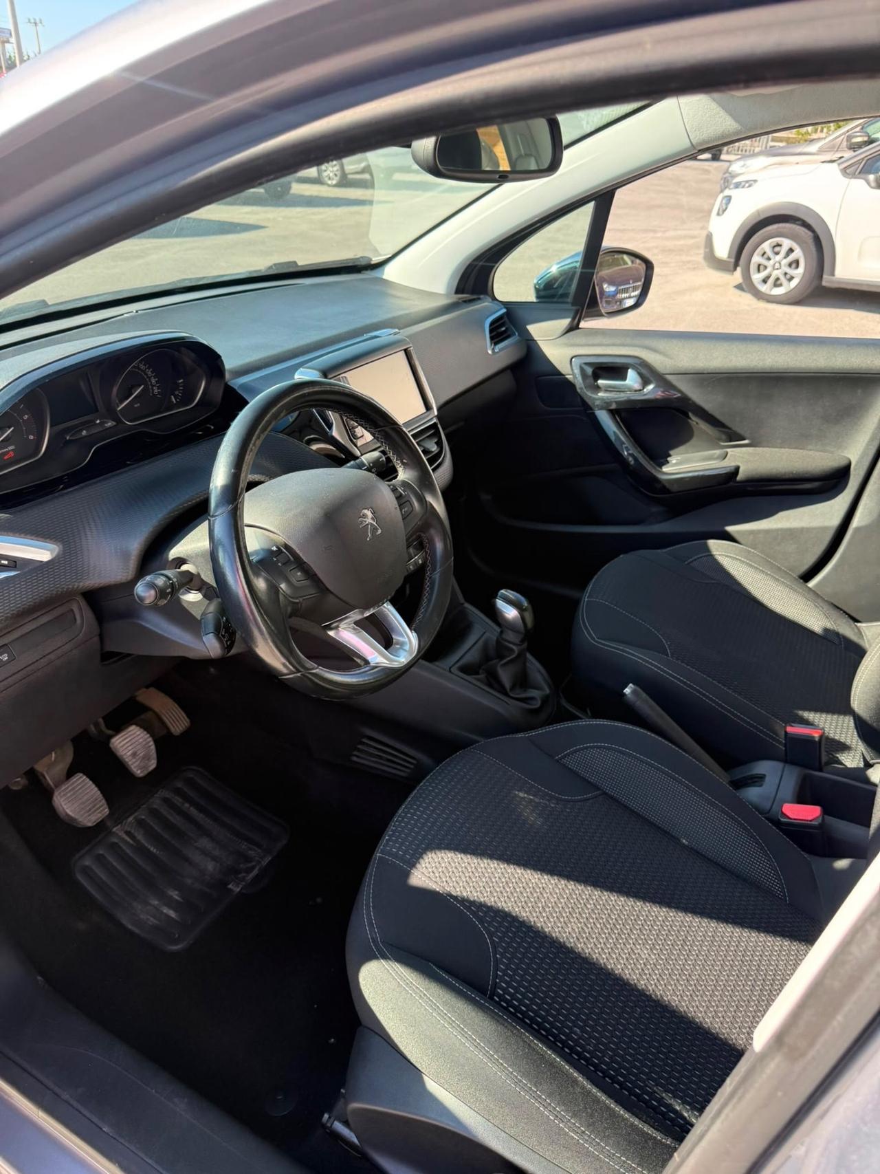Peugeot 208 BlueHDi 100 S&S 5 porte Allure