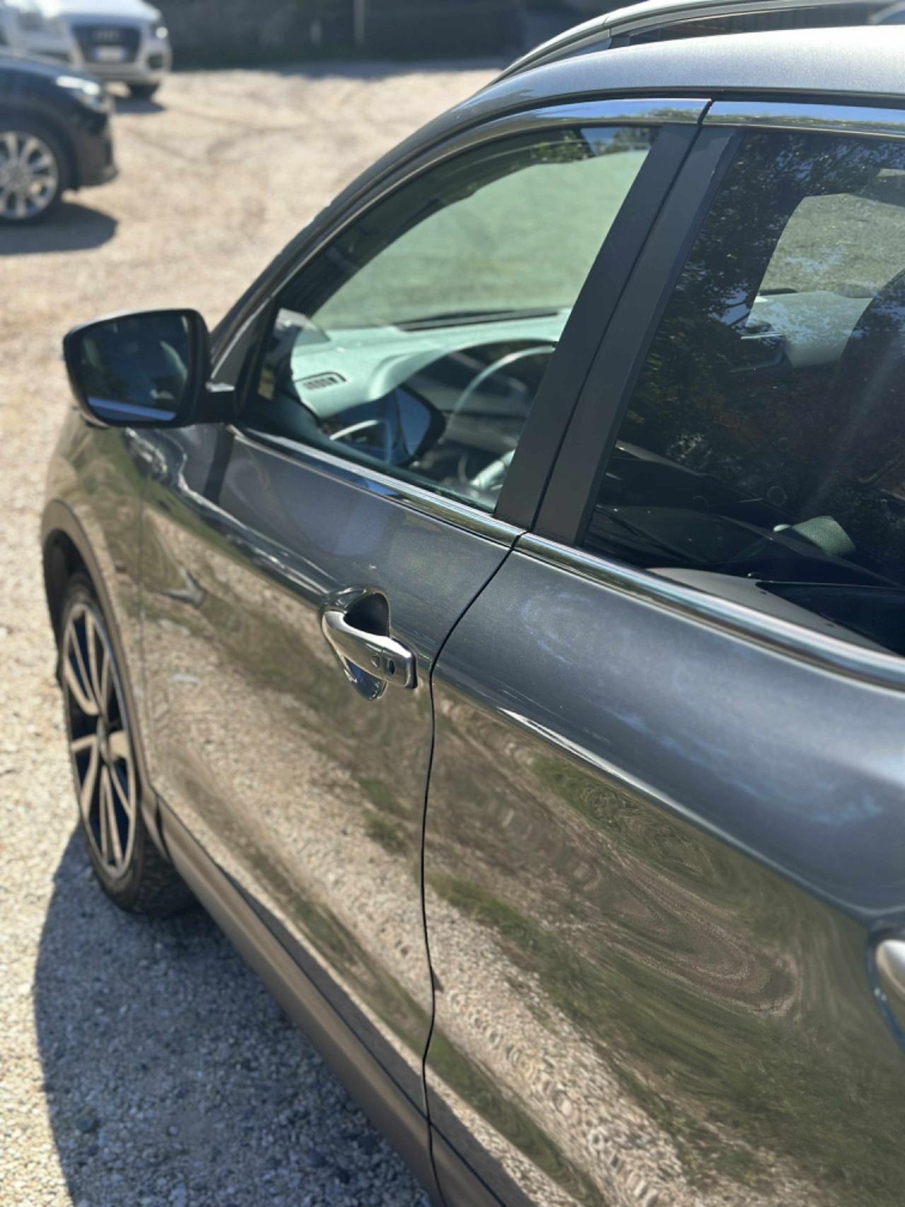 Nissan QASHQAI 1.6 dCi TEKNA TETTO FULLOPT 360CAM