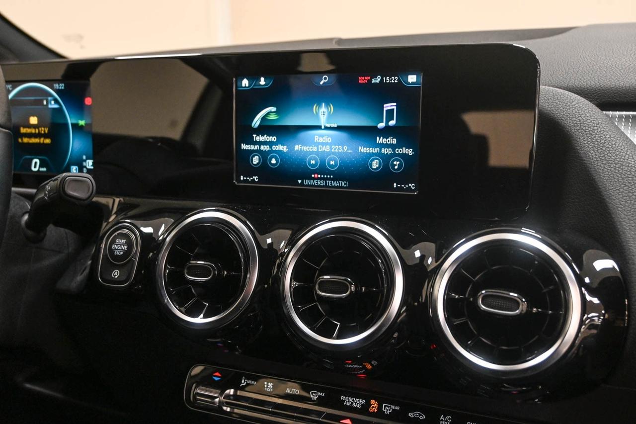 MERCEDES GLA (H247) GLA 200 d Automati...