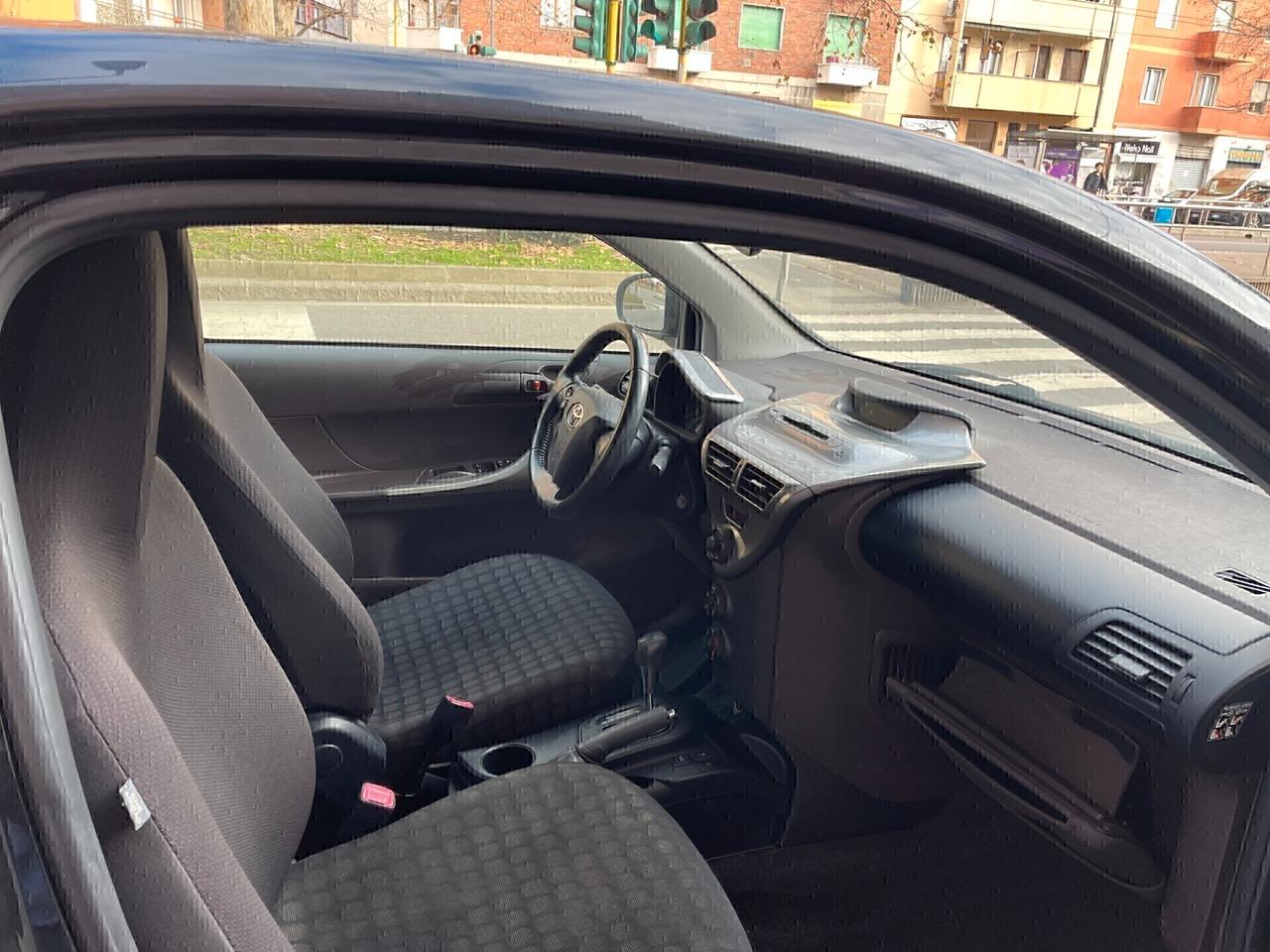 Toyota iQ 1.0 Sol AUTOMATICA