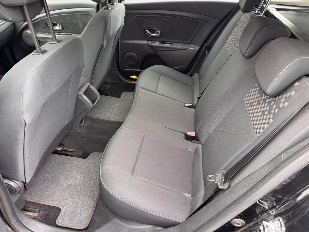 Renault Mégane 1.5 dCi 110CV neopaten garanzia 12 mesi