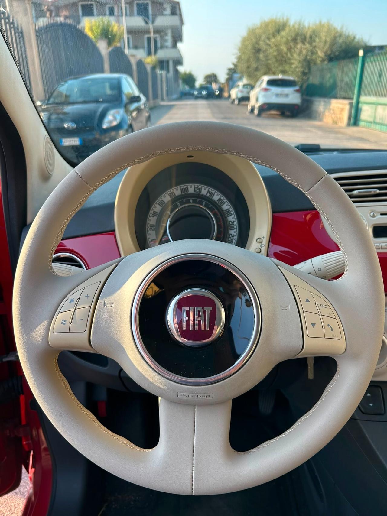 Fiat 500 1.2 Lounge CAMBIO AUTOMATICO ANNO 2010