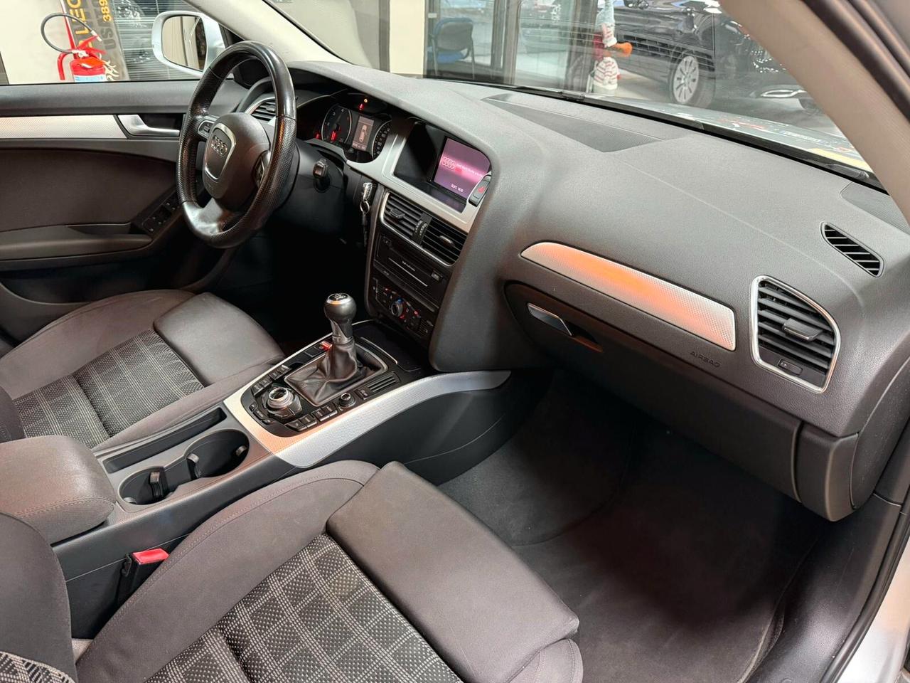 AUDI A4 AVANT 2.0 TDI 143CV AMBIENTE NEOPATENTATI
