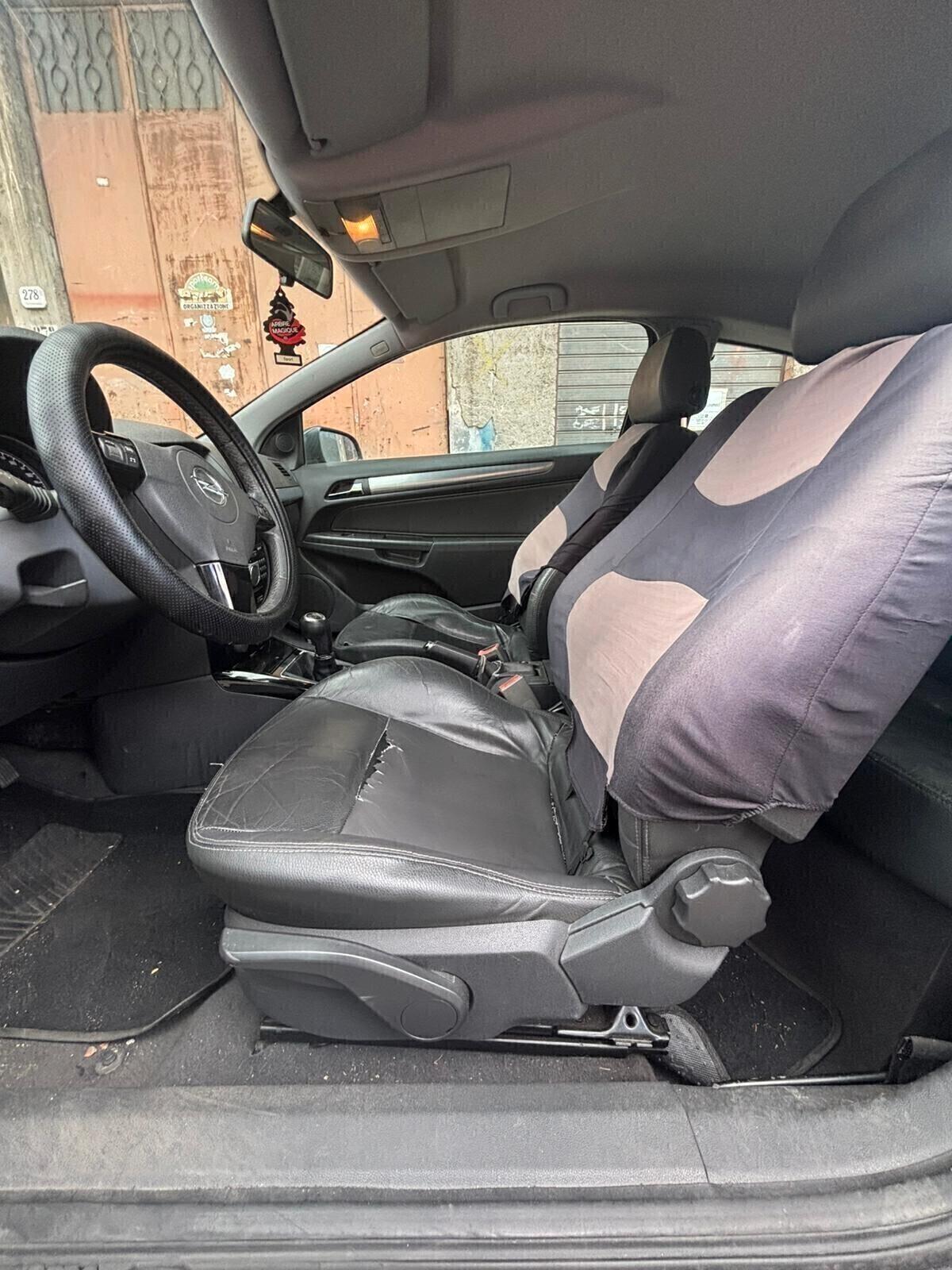 Opel Astra GTC 1.7 CDTI 125CV 3 porte Enjoy