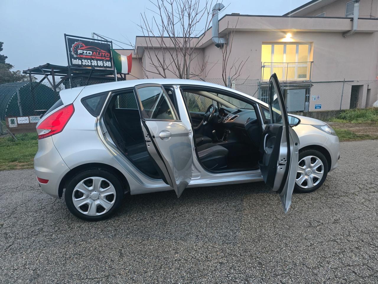 Ford Fiesta 1.2 Benzina con GARANZIA-NEOPATENTATI