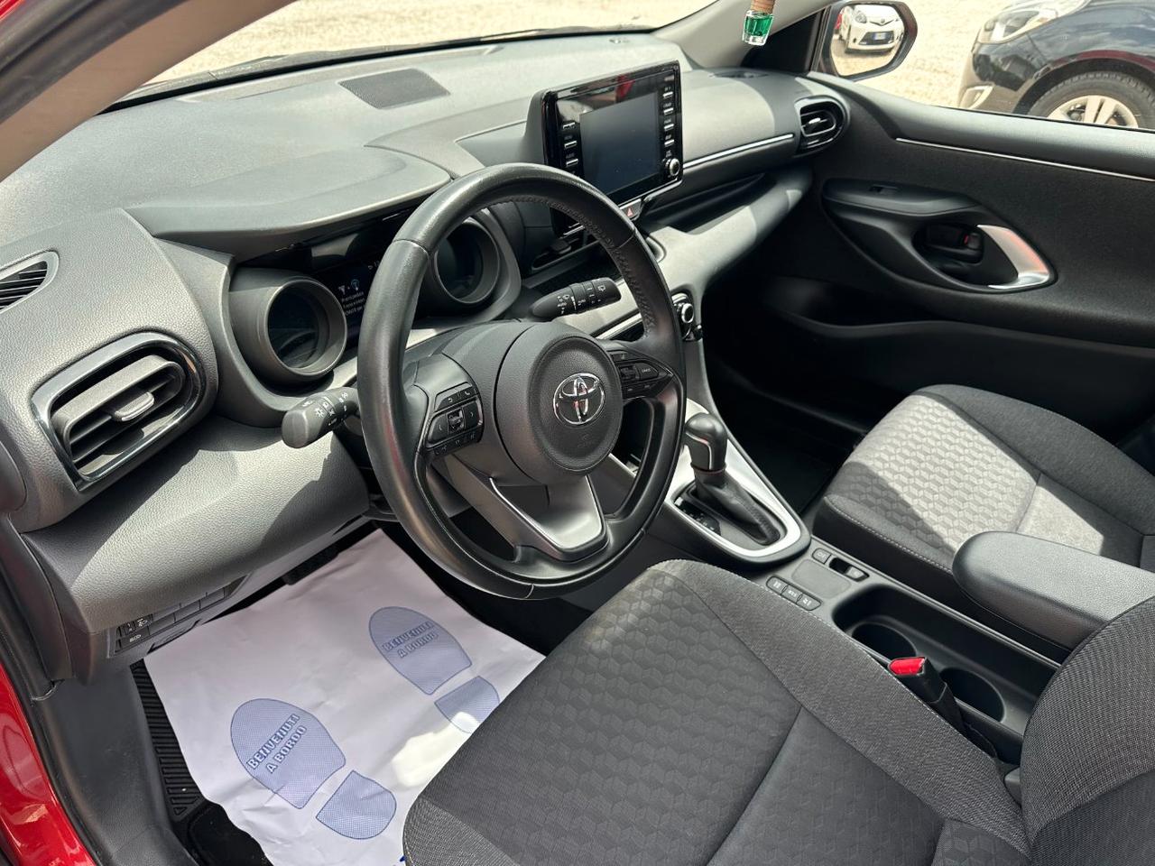 Toyota Yaris Hybrid Trend MY22 KM 23000