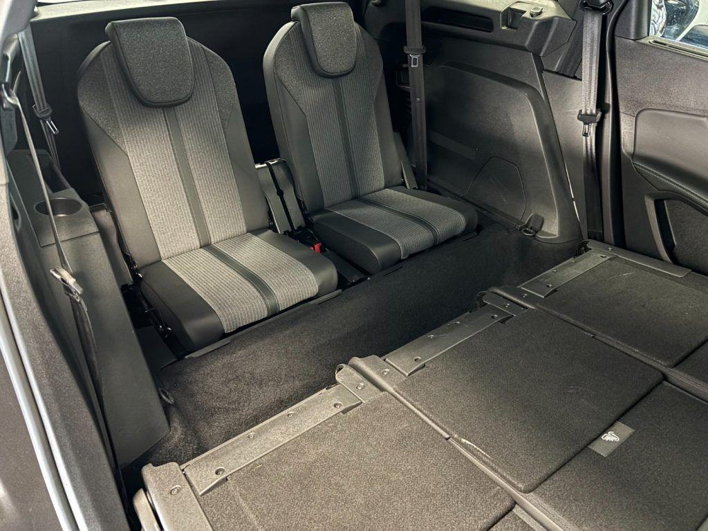 Peugeot 5008 7 Posti EAT8 Allure Pack 1.5 Diesel