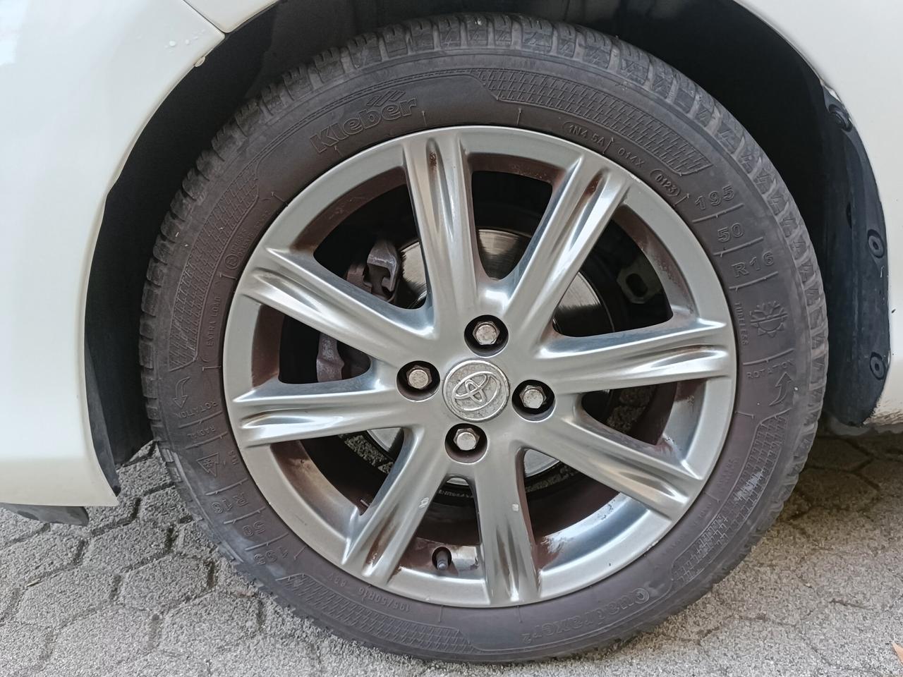 Toyota Yaris 1.3 5 porte Lounge