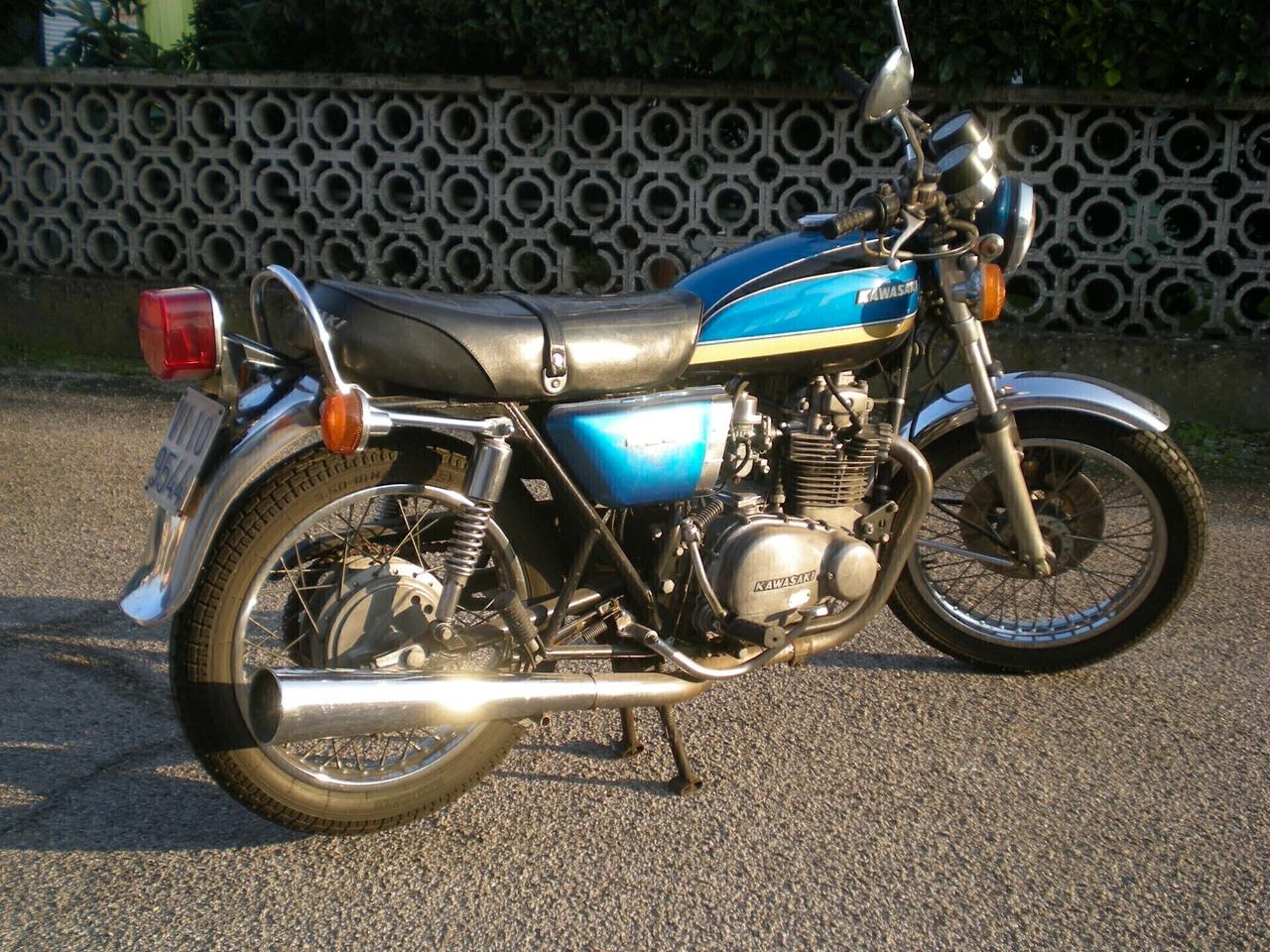 Kawasaki KZ 400 OHC del 1976