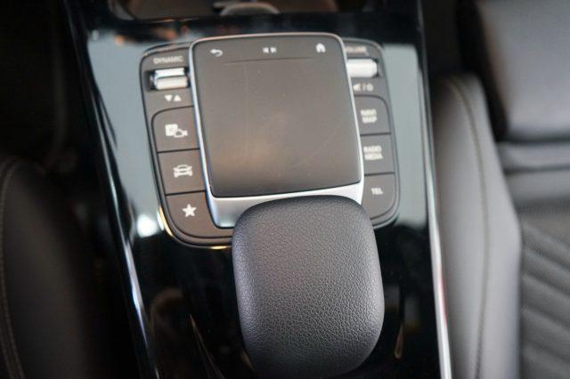 MERCEDES-BENZ A 180 d Automatic Business Extra Uniprop. Certificata