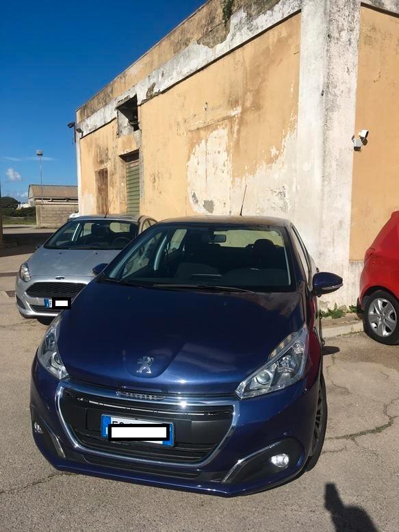 Peugeot 208 BlueHDi 75 5 porte Allure