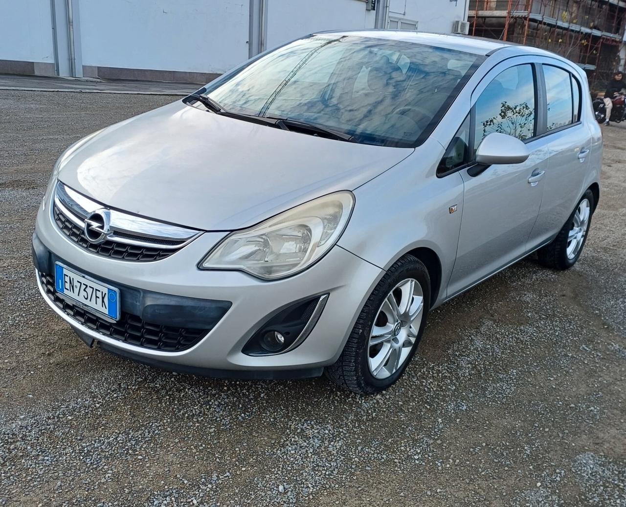 Opel Corsa 1.2 85CV 5 porte GPL-TECH Edition