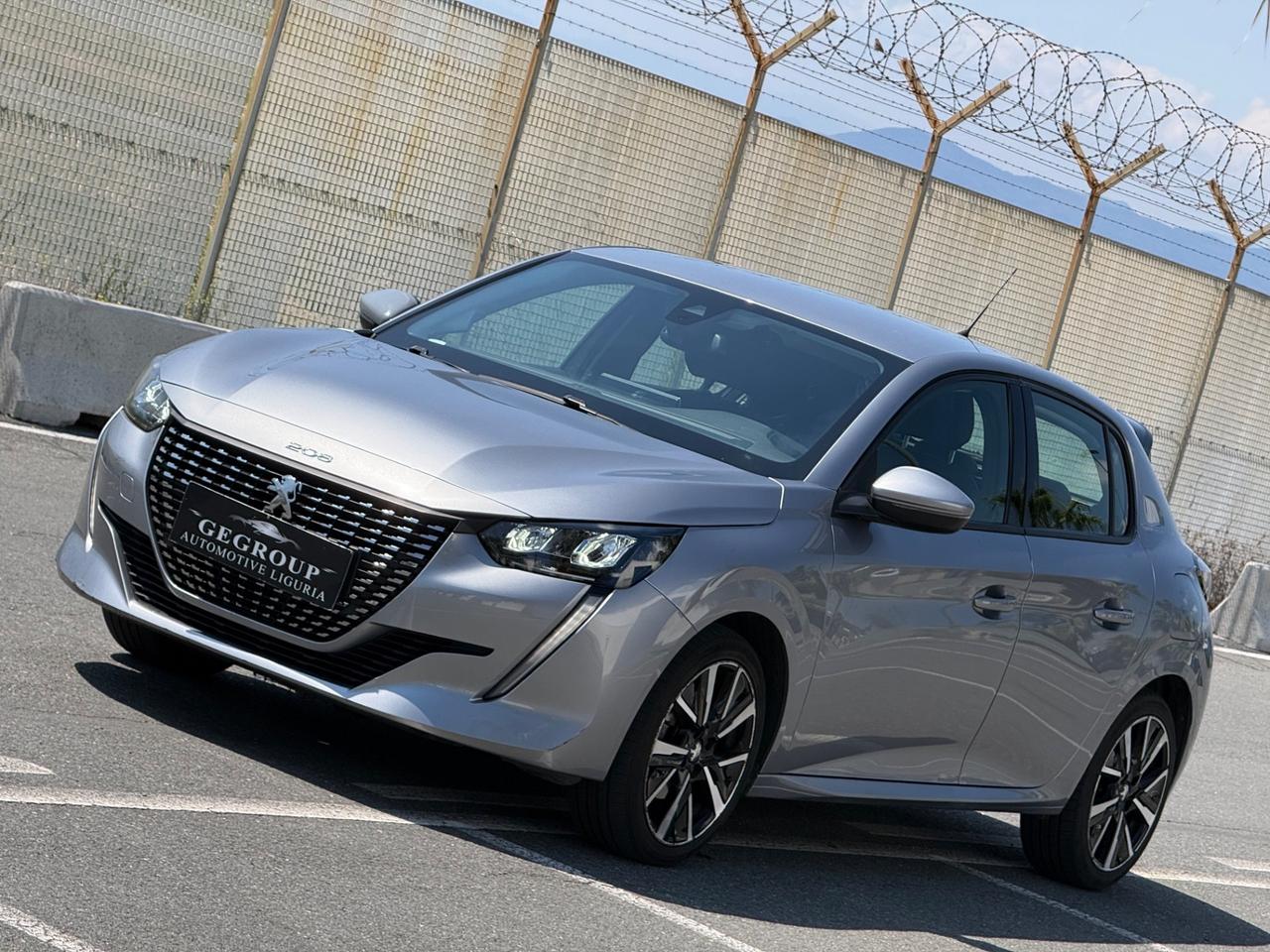 Peugeot 208 -100 CV-AUTOMATICA-FULL OPTIOAL