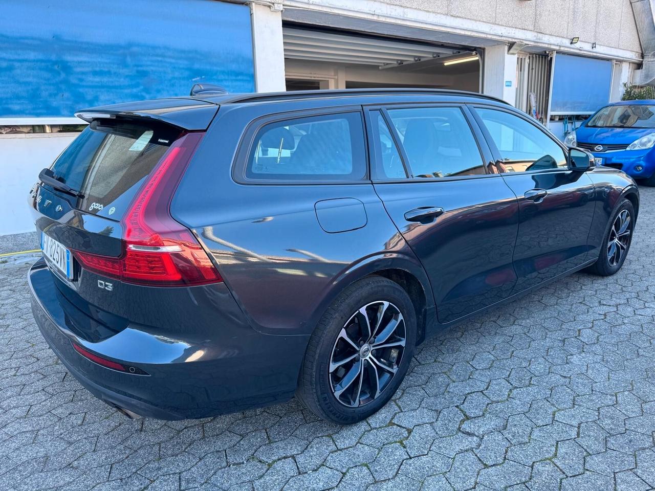 Volvo V60 D3 Business Plus*EURO6*NAVI*CERCHI