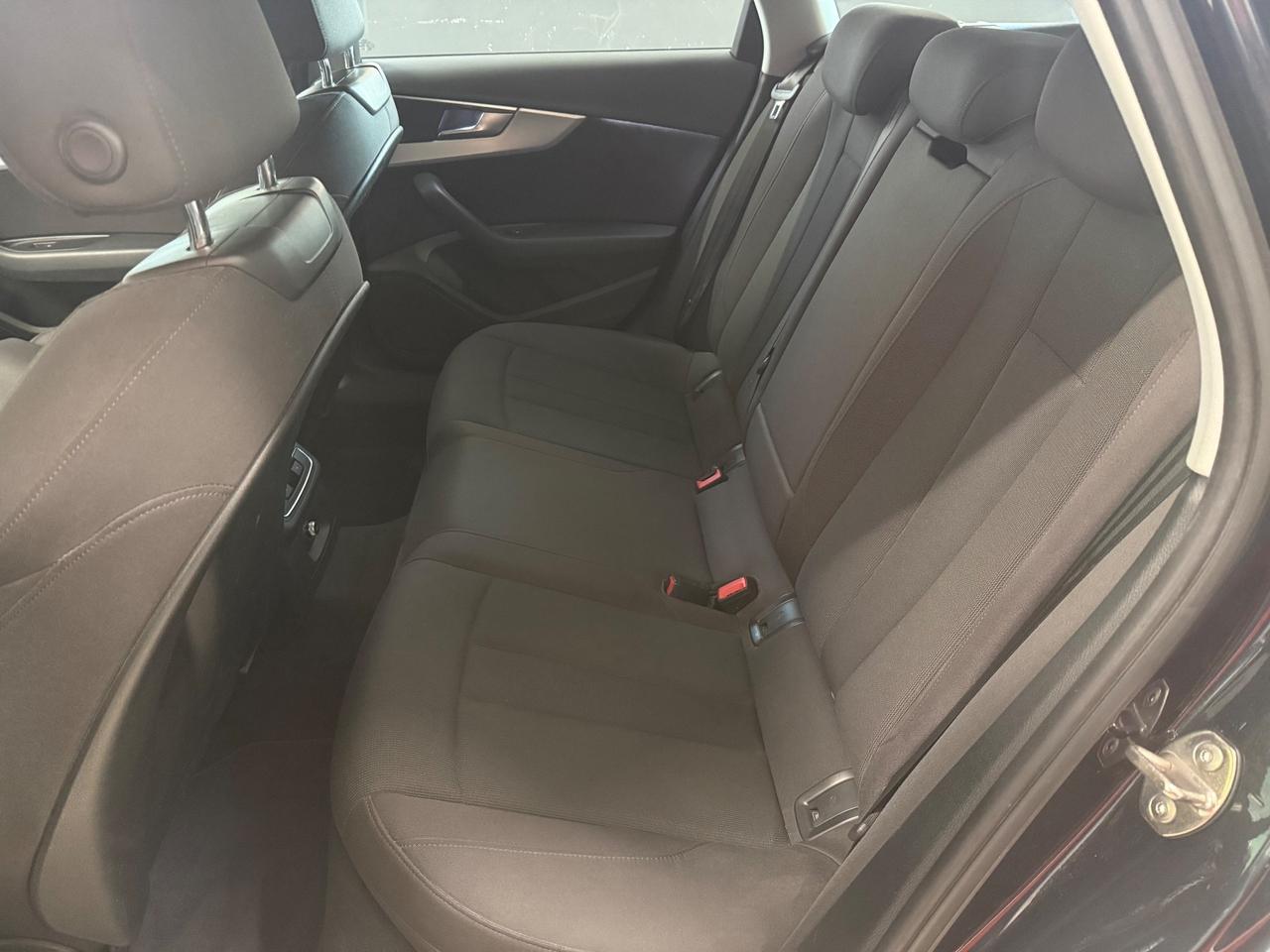 Audi A4 2.0 TDI 190 CV ultra S tronic Business Sport