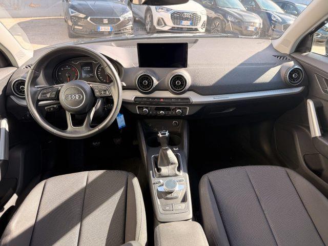 AUDI Q2 30 TDI Business