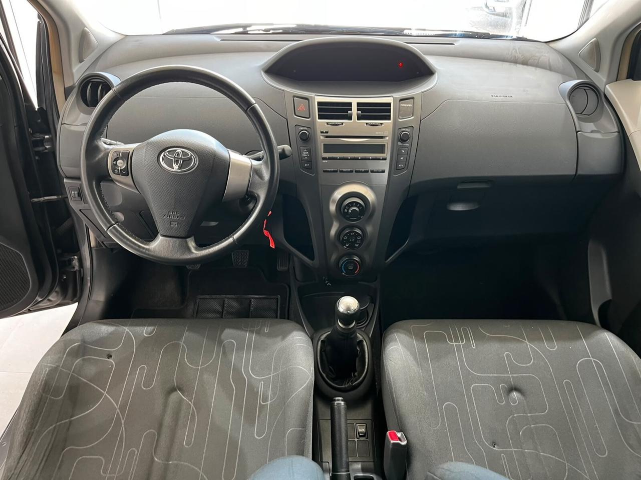 Toyota Yaris 1.0 3 porte