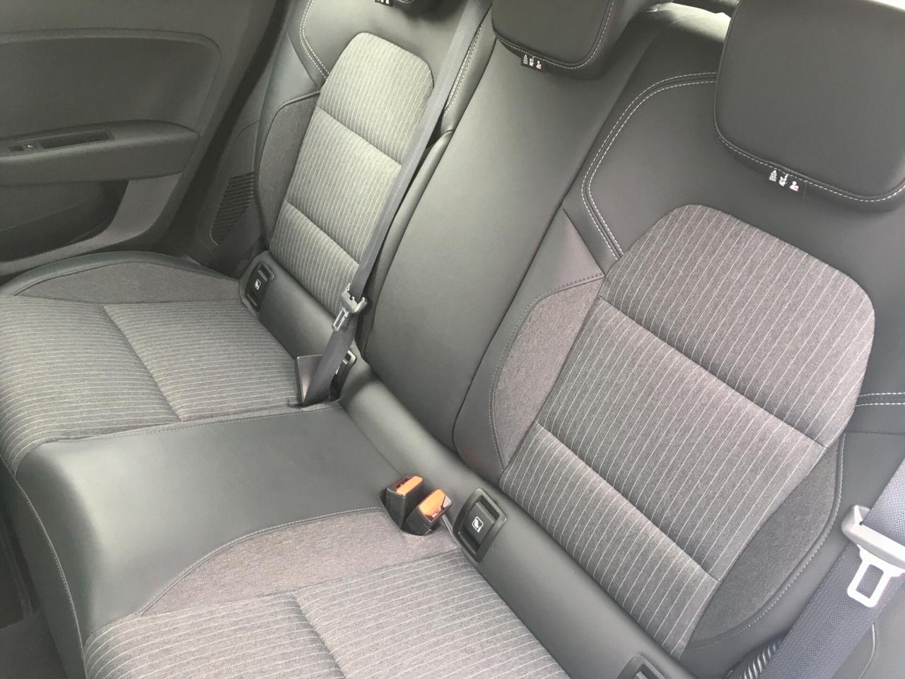 Renault Clio Full Hybrid E-Tech 140 CV 5 porte Intens