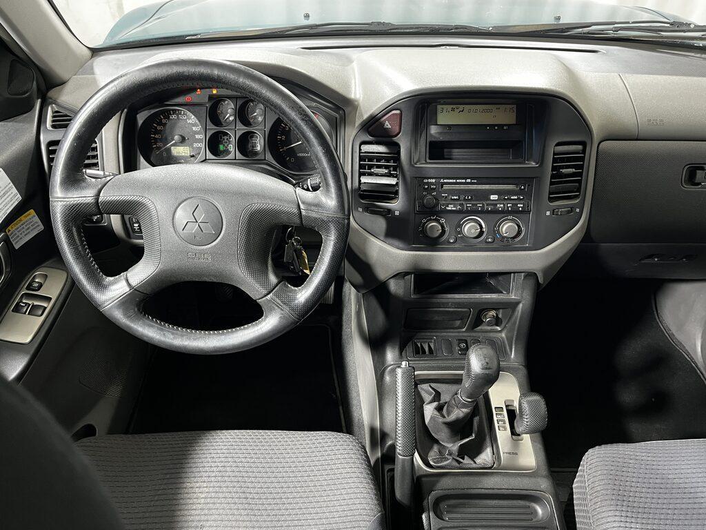 Mitsubishi Pajero 3.2 tdi 16v di-d Invite 3p