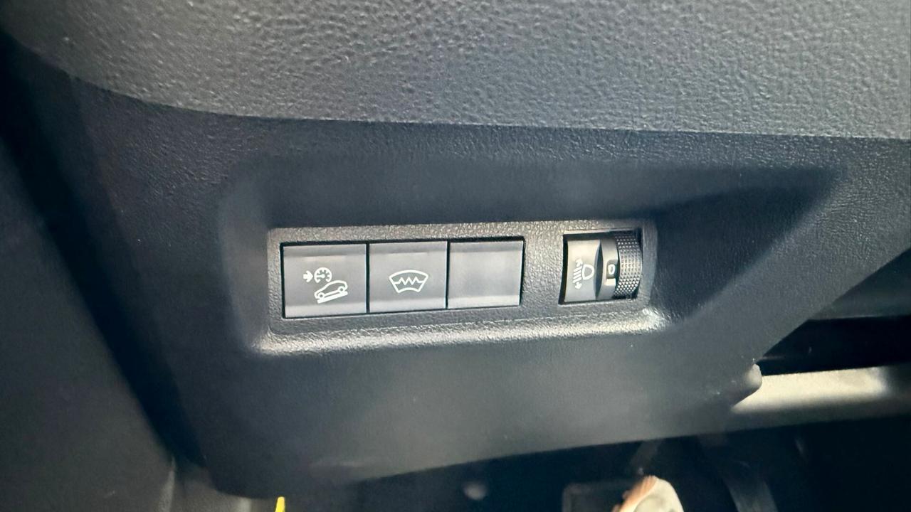 JEEP AVENGER BEV SUMMIT KM0 2026 TETTO APRIBILE