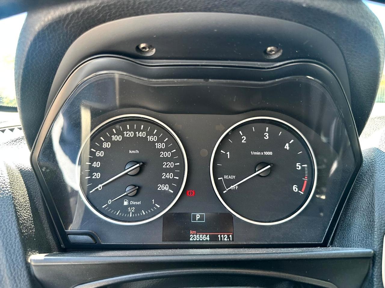 BMW Serie I (F20) 116d URBAN