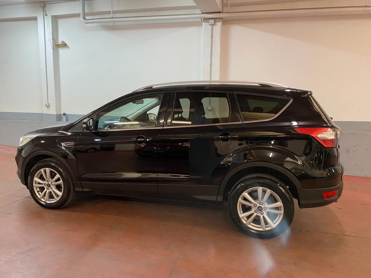 Ford Kuga 2.0 TDCI 120 CV S&S 2WD Business