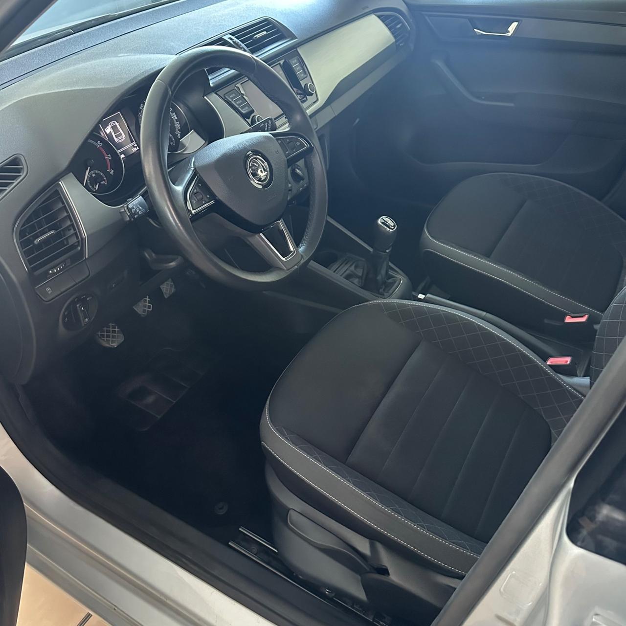 Skoda Fabia 1.0 MPI 75 CV Design Edition