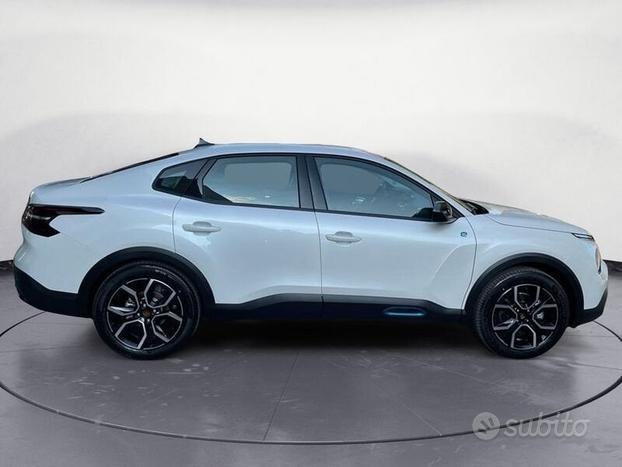 Citroën e-C4 X motore elettrico 100kW Feel Pack