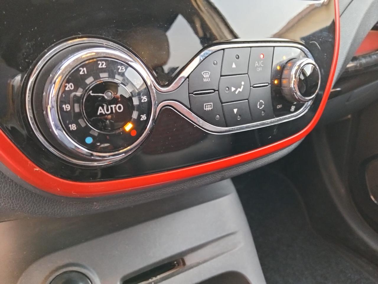 Renault Captur 1.5 DCI 90cv Hypnotic 2017 Sinistrata