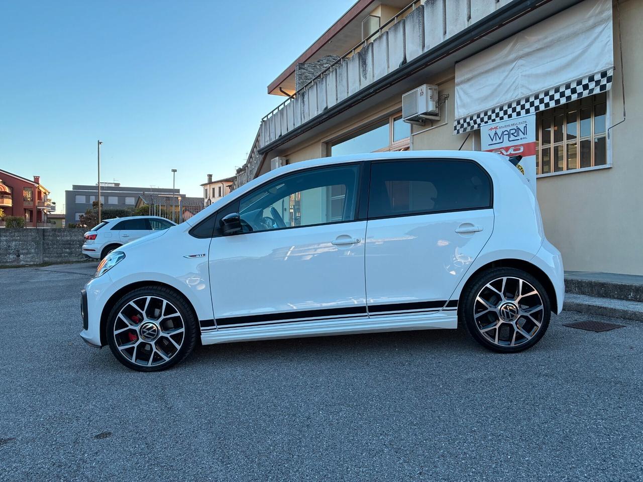 Volkswagen up! 1.0 TSI GTI BlueMotion Technology