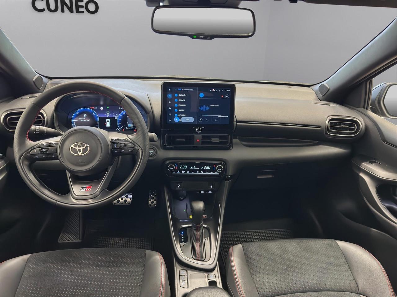 Toyota Yaris 1.5h 130 GR Sport