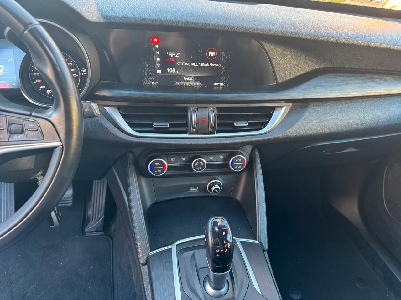 Alfa Romeo Stelvio 2.2 Turbodiesel 180 CV AT8 RWD Executive