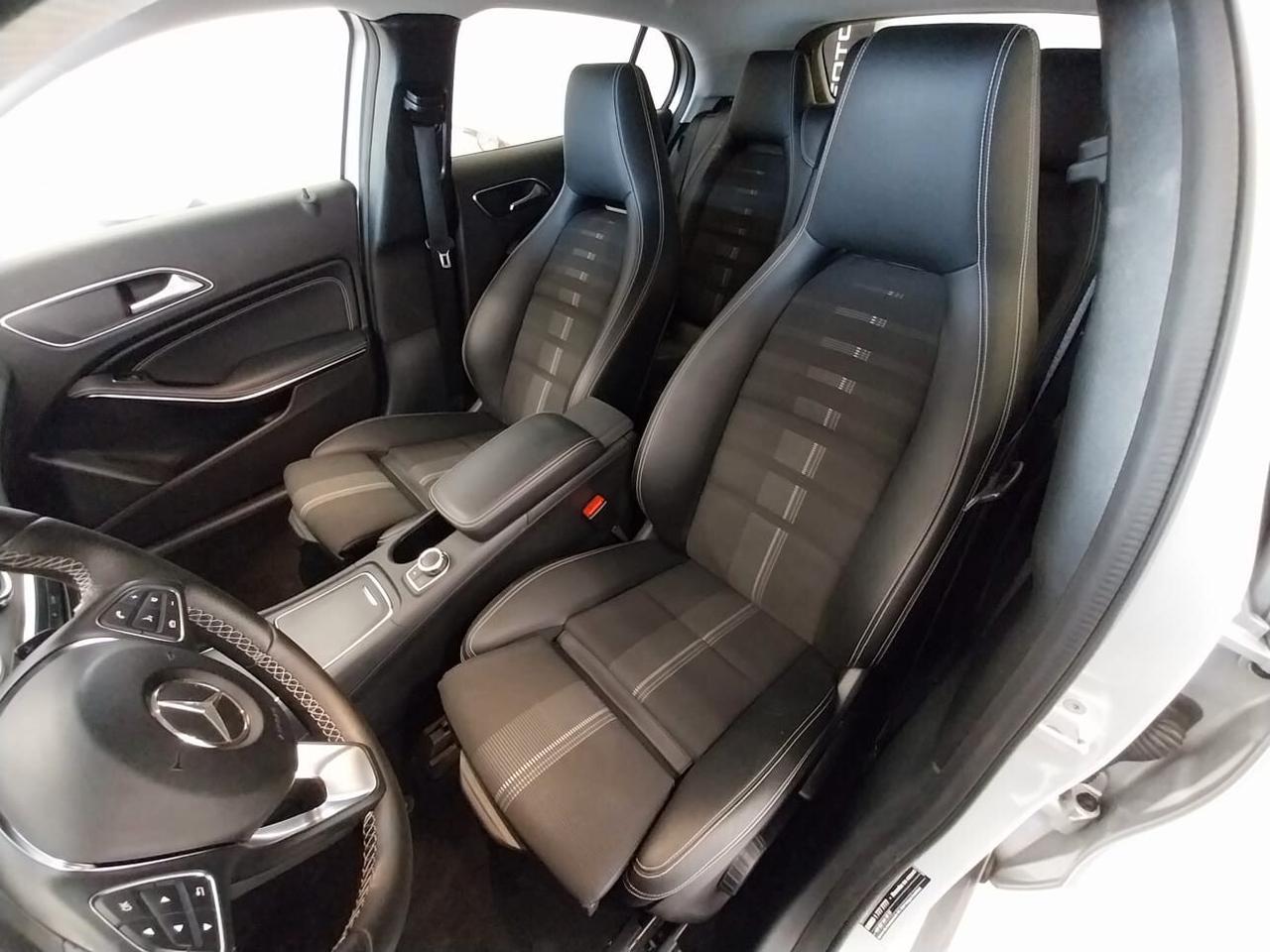 Mercedes GLA 200d 4Matic Premium 2017