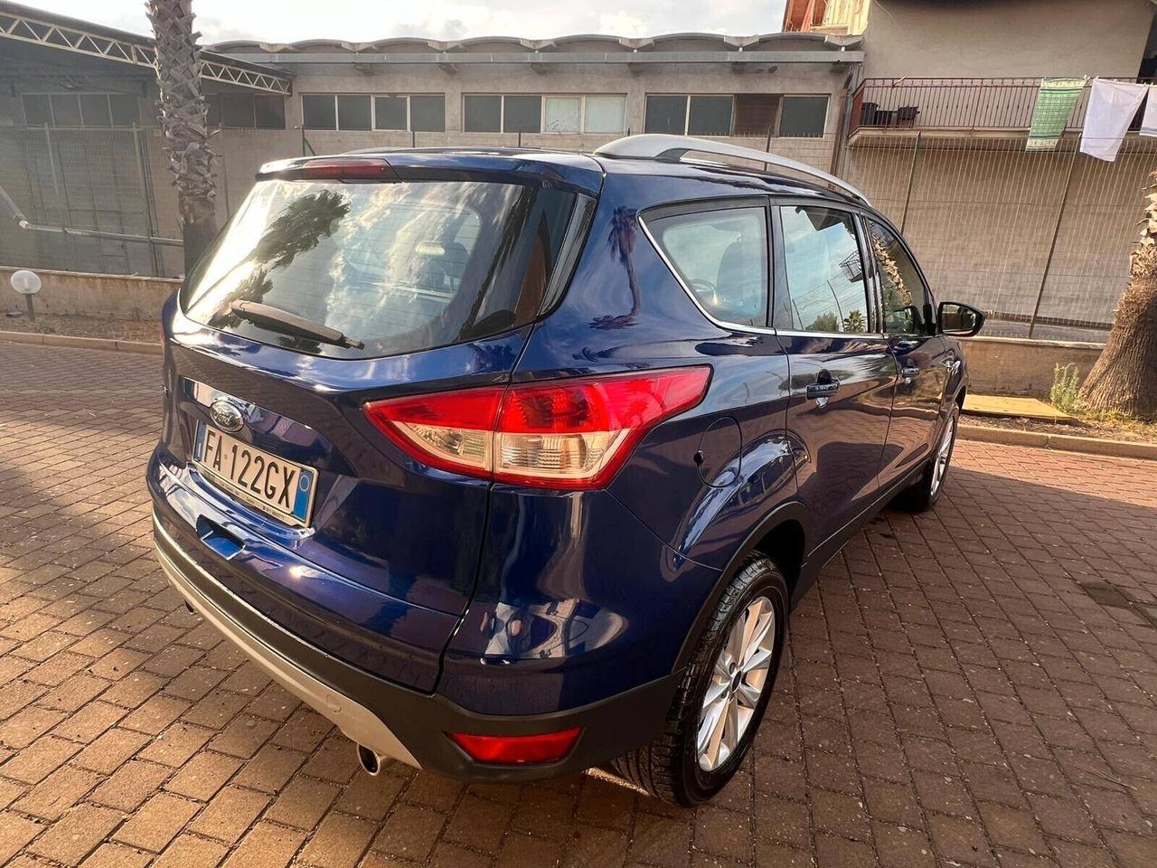 Ford Kuga 2.0 TDCI 150 CV S&S 4WD Titanium