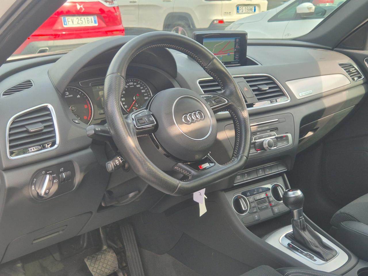 Audi Q3 2.0 TDI 150 CV quattro S tronic S-LINE
