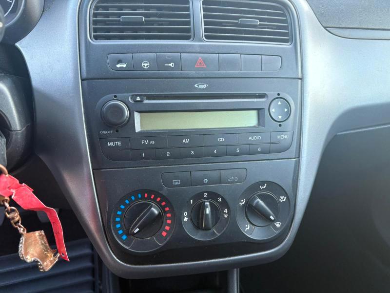 Fiat Grande Punto 5 Porte 1.2 BENZ 69 CV ADATTA NEOPATENTATI