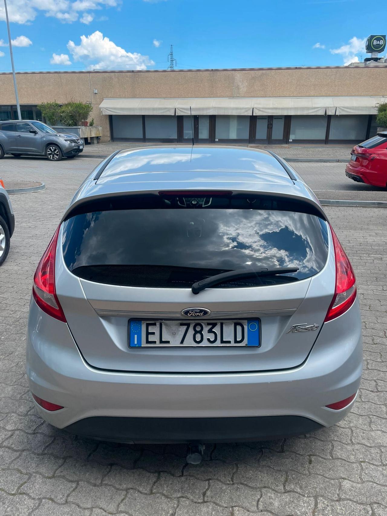 Ford Fiesta 1.4 TDCi 70CV 5 porte Titanium