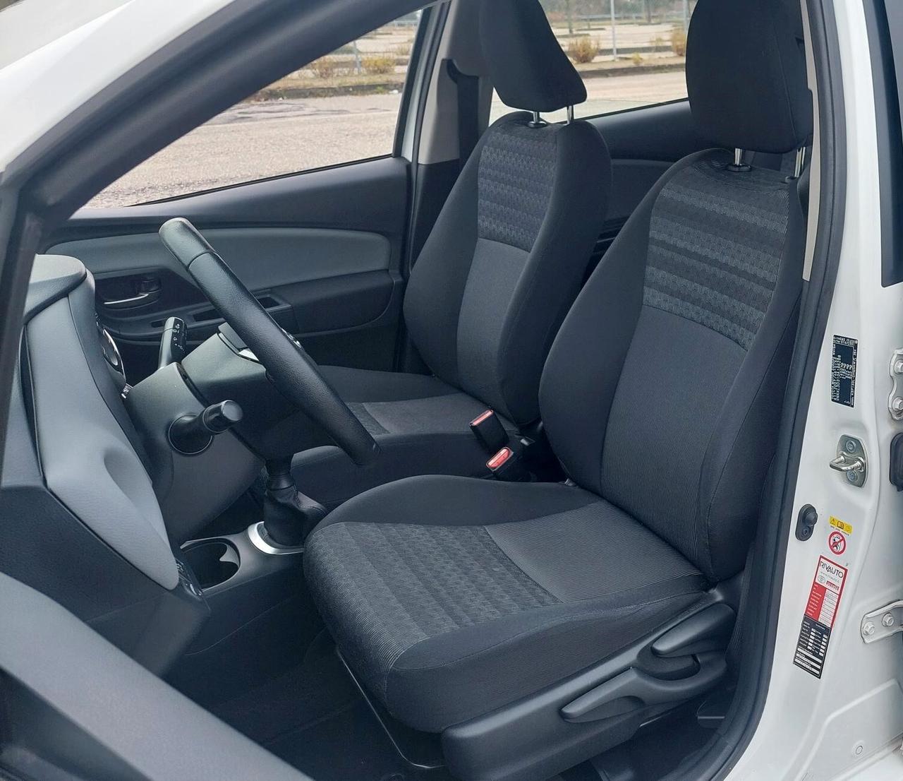 TOYOTA YARIS 1.0-UNICO PROPRIETARIO-NEOPATENTATI