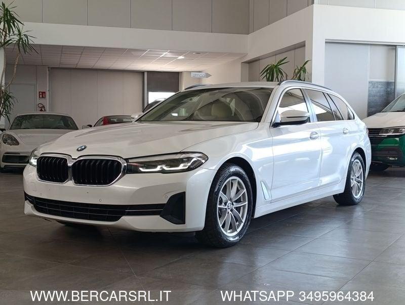 BMW Serie 5 520d 48V Touring Business*SEDILI RISCALDATI*TELECAMERA*PDC*FULL LED*GANCIO TRAINO*