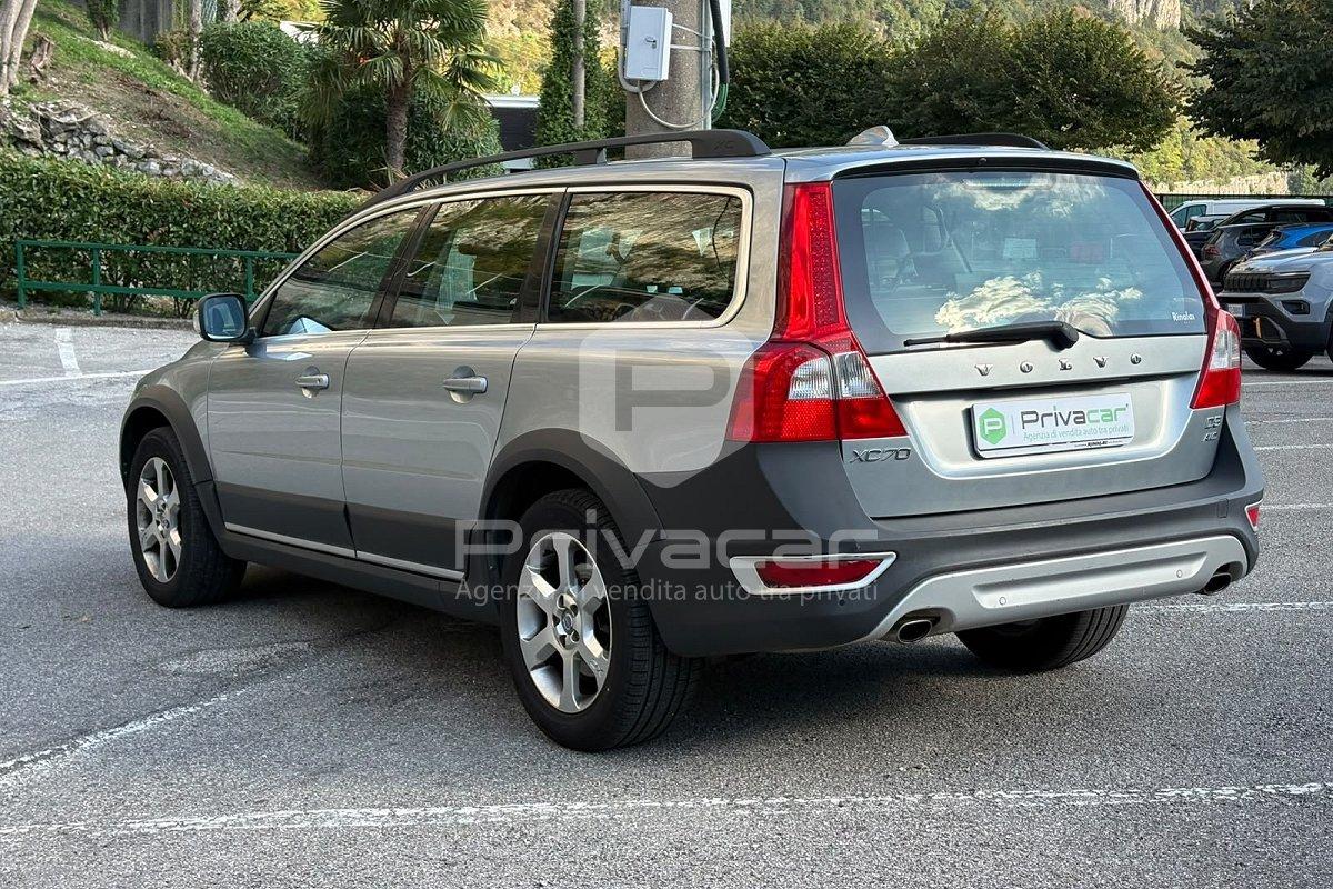 VOLVO XC70 D5 205CV AWD Geartronic Momentum