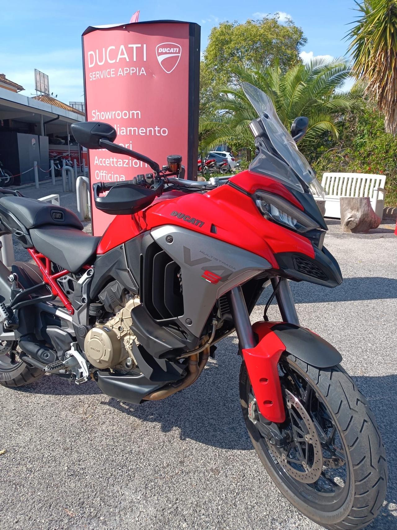 Ducati Multistrada V4 S TRAVEL RADAR