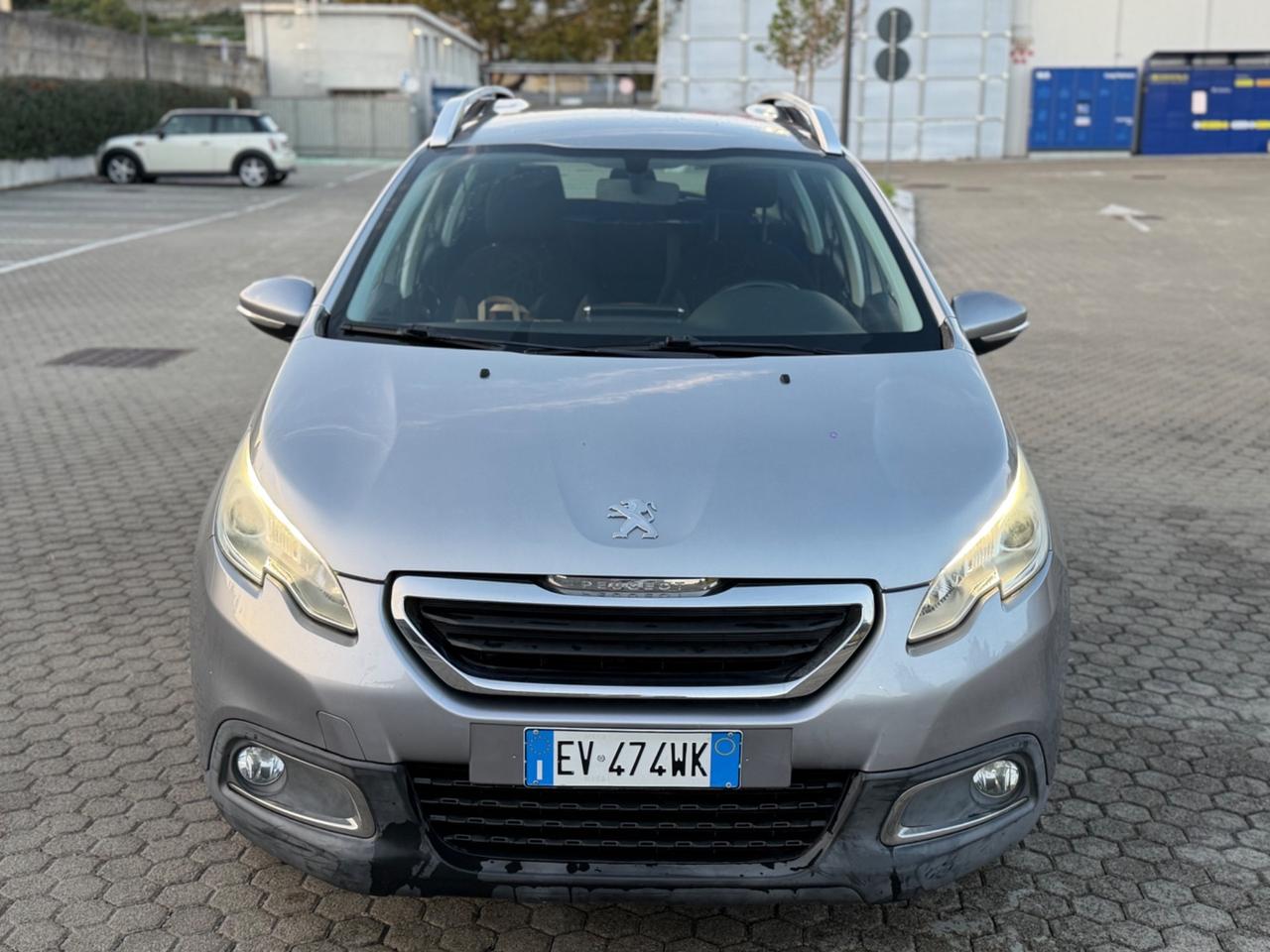 Peugeot 2008 1.2 benzina 82cv - 2014 km 120.000