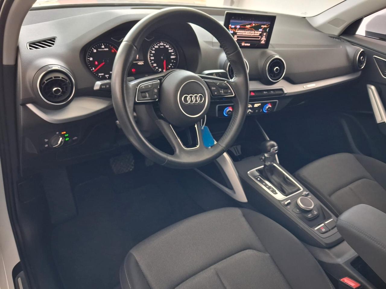 Audi Q2 30 TDI S tronic Business Design