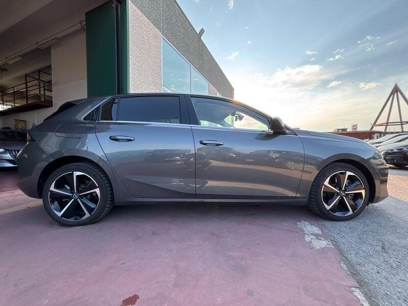 Opel Astra 1.6 Hybrid 180 CV AT8 Elegance