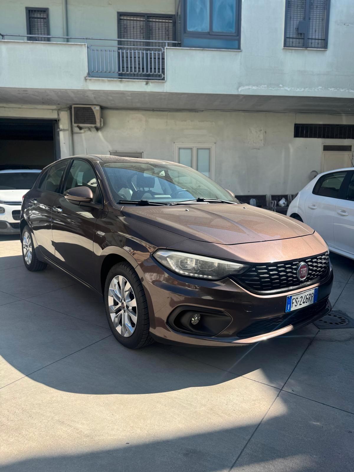 Fiat Tipo 1.6 Mjt S&S 5 porte Lounge