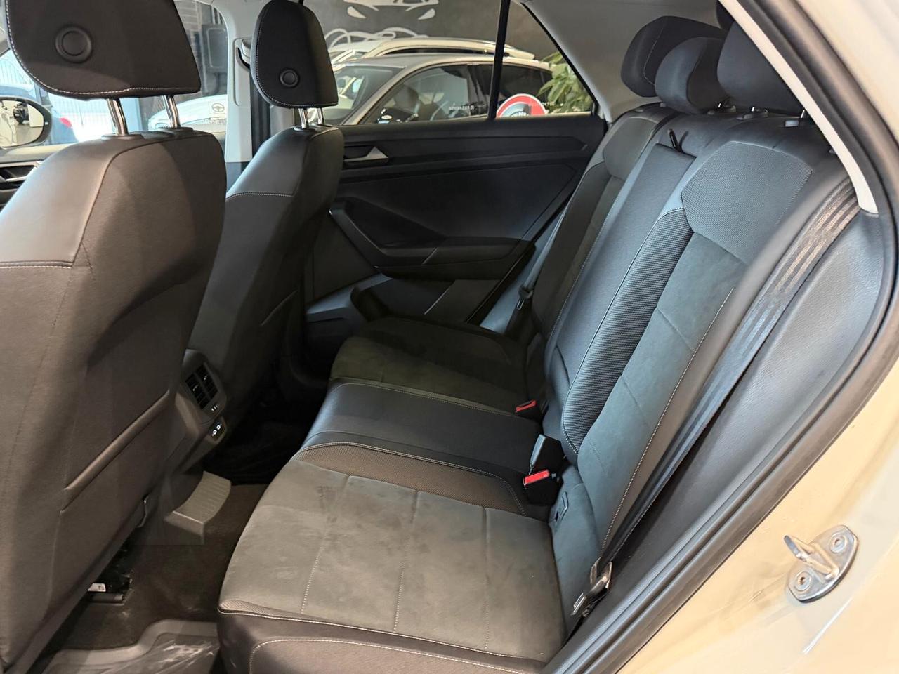 VOLKSWAGEN T-ROC STYLE 2.0 TDI 116CV 85KW ANNO 2023