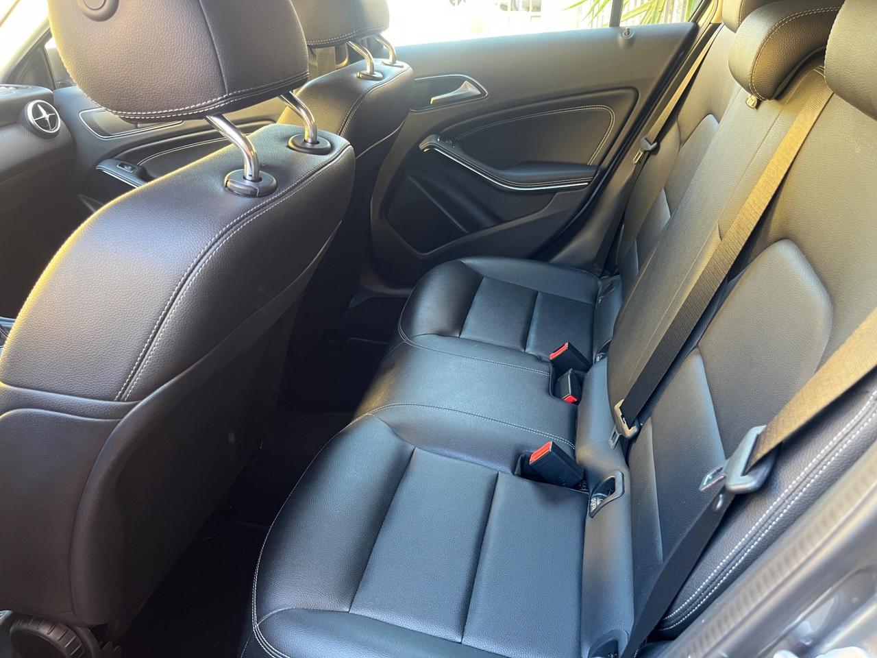 Mercedes-benz A 180d PREMIUM